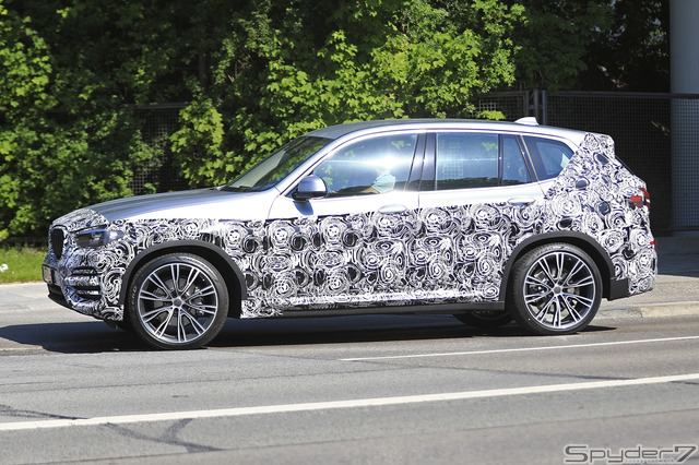 BMW X3 スクープ写真