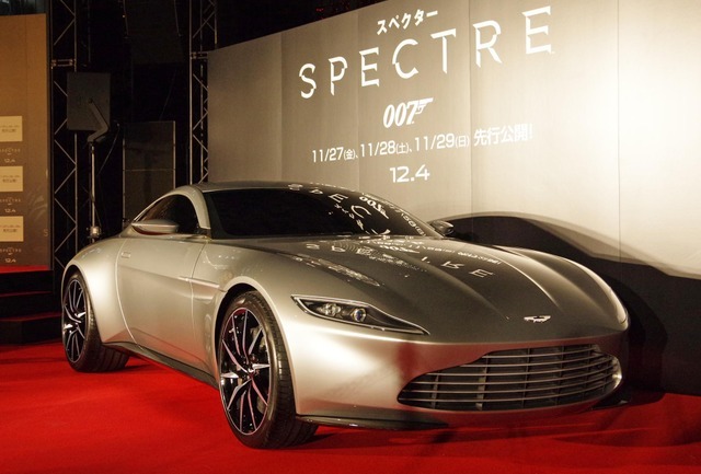 『007 スペクター』にボンドカーとして登場するアストンマーティン DB10