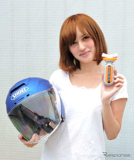 透明樹脂OKなので、ヘルメットシールドにコーティングすることも可能。ライダーにもうれしい
