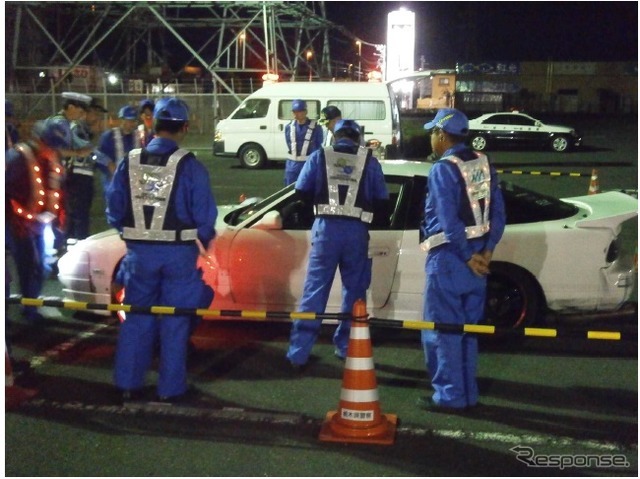 栃木県宇都宮市のインターパークショッピングビレッジ西側道路付近での街頭検査