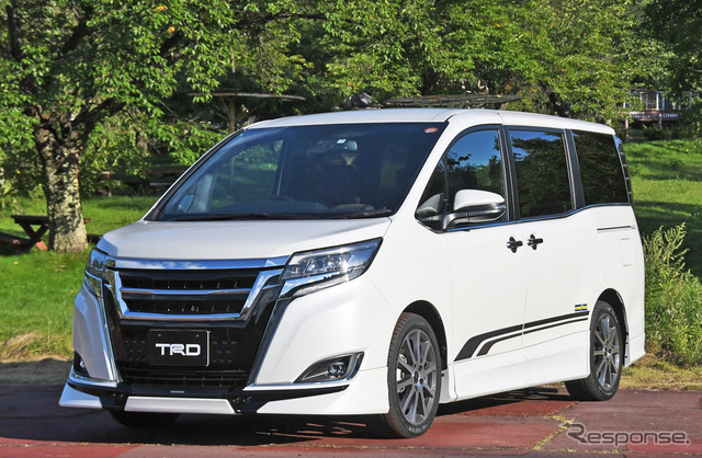 エスクァイア TRDパーツ装着車