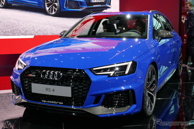 アウディ RS4 アバント 新型