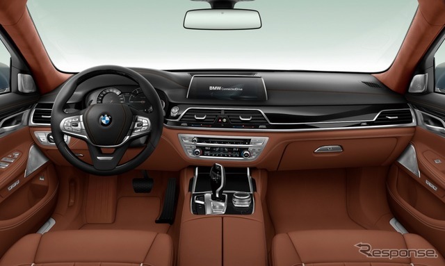 BMW 750Li インディビジュアル エディション（ムーンストーン）