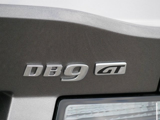 アストンマーティン DB9 GT