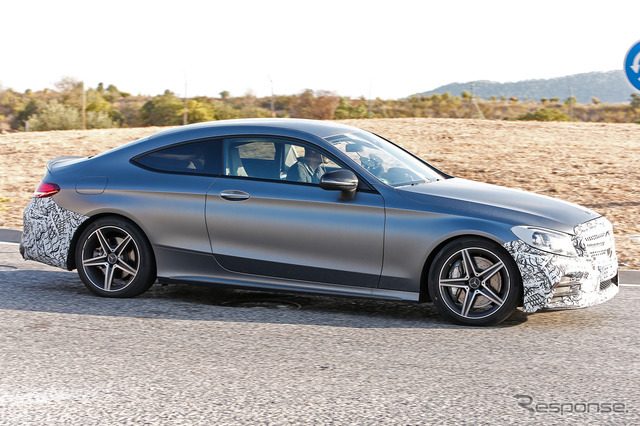 メルセデス AMG C43 クーペ　スクープ写真