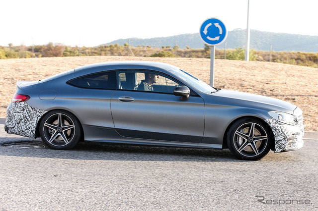 メルセデス AMG C43 クーペ　スクープ写真