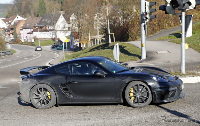 ポルシェ 718ケイマン GT4 スクープ写真