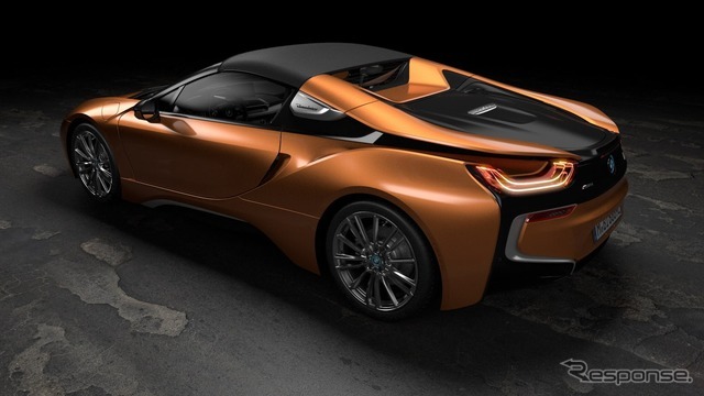 BMW i8ロードスター