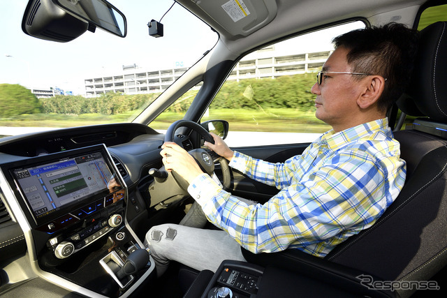 高精度なナビだと道程はカーナビに任せて、いつも以上に運転に集中出来る