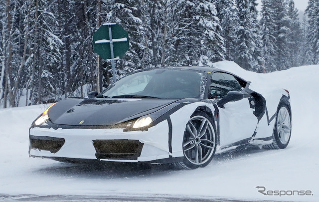 フェラーリ 488GTB 高性能モデルのテスト車両 スクープ写真