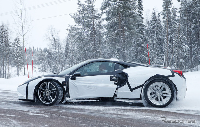 フェラーリ 488GTB 高性能モデルのテスト車両 スクープ写真