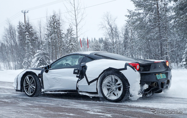 フェラーリ 488GTB 高性能モデルのテスト車両 スクープ写真