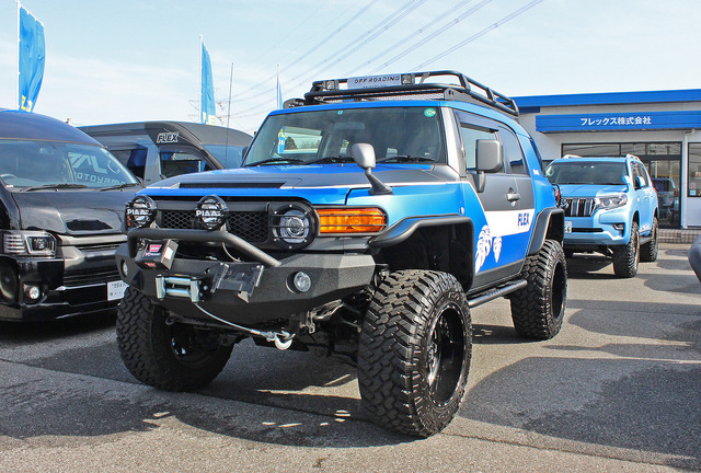 FLEXデモカー『CUSTOM FJ CRUISER』。