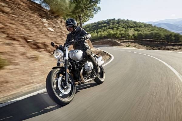 BMW R nineT スクランブラー