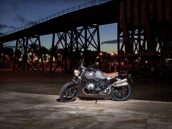 BMW R nineT スクランブラー