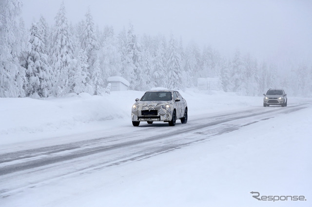 EV専用車として登場する「DS 3 クロスバック」スクープ写真