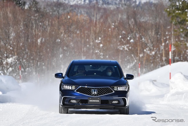 ホンダ レジェンド 新型（マイナーチェンジモデル）で豪雪の鷹栖試験場を走った