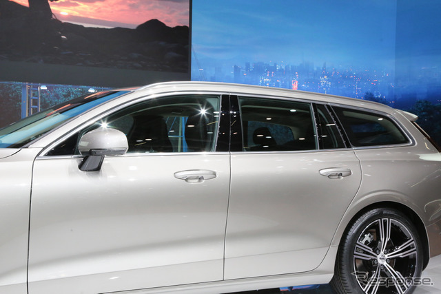ボルボV60新型（ジュネーブモーターショー2018）