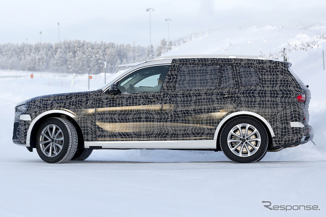 BMW X7 スクープ写真