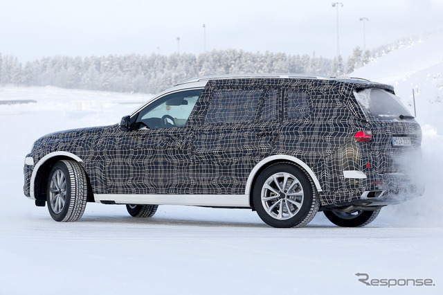 BMW X7 スクープ写真