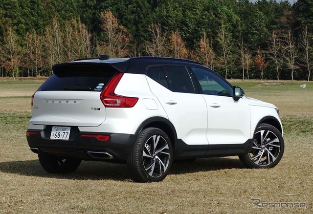 ボルボ XC40