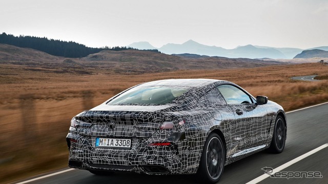 BMW 8シリーズクーペ 新型の開発プロトタイプ車