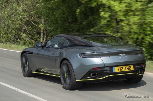 アストンマーティン DB11 AMR