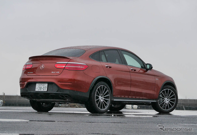 メルセデスAMG　GLC43クーペ