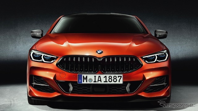 BMW8シリーズ新型のカーボンパッケージ