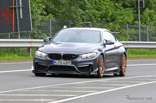 BMW M4 CSL プロトタイプスクープ写真