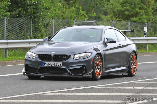 BMW M4 CSL プロトタイプスクープ写真