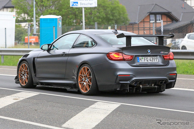 BMW M4 CSL プロトタイプスクープ写真