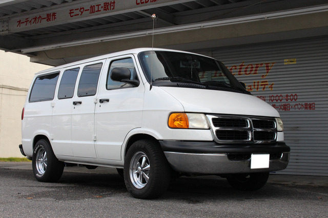 カスタム・オーディオマシン SpecialFeature!! Dodge Ram Van（オーナー・三井貴将さん）　by　lc sound factory　後編