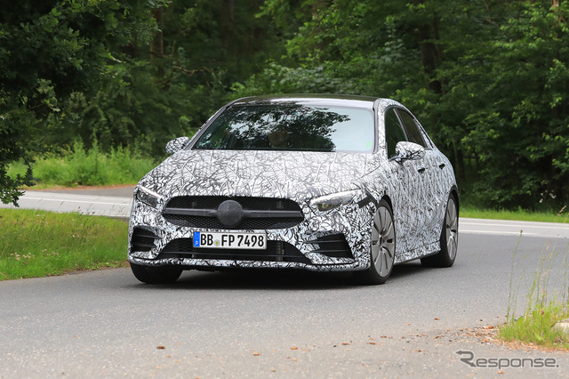 メルセデス AMG A35セダン スクープ写真