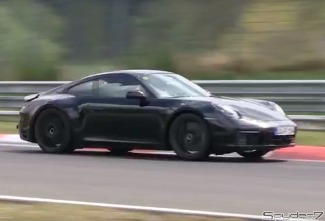 ポルシェ　911 次期型　スクープ動画