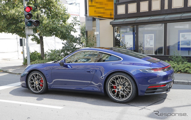 ポルシェ 911 新型（992型）フルヌードスクープ写真