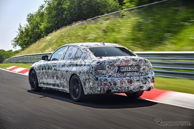 BMW 3シリーズ セダン 新型の開発プロトタイプ車
