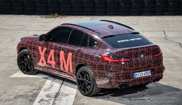 BMW X4M の開発プロトタイプ車