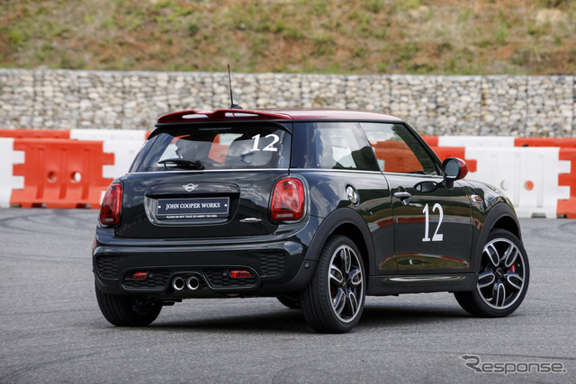 MINI ジョン クーパーワークス 海外試乗会