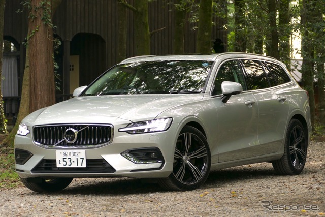 ボルボ V60 T5 Inscription