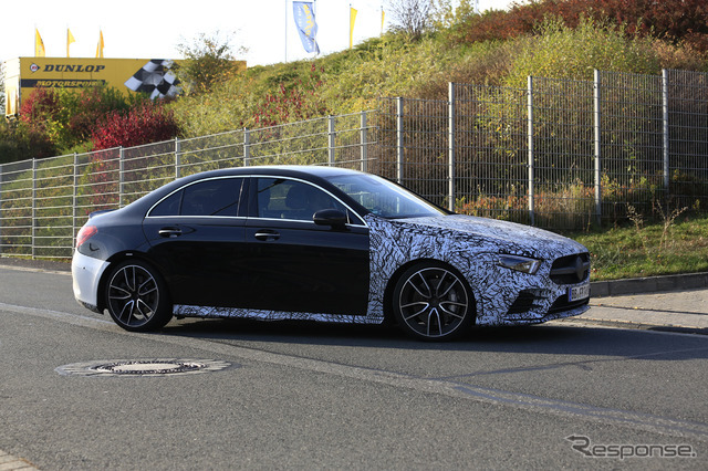 メルセデスAMG A35 セダンスクープ写真