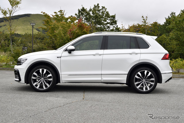 VW ティグアンTDI 4モーション R-ライン（Tiguan TDI 4MOTION R-LINE）