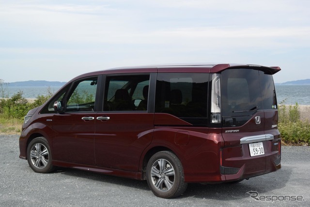 ステップワゴン スパーダ ハイブリッドG・EX ホンダセンシング。