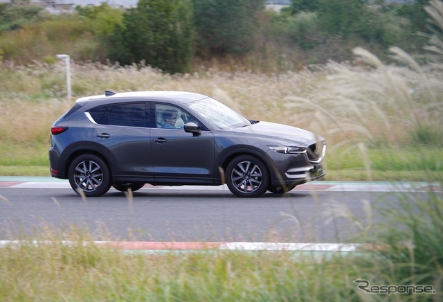 マツダ CX-5 SKYACTIV-D 2.2（6MT）