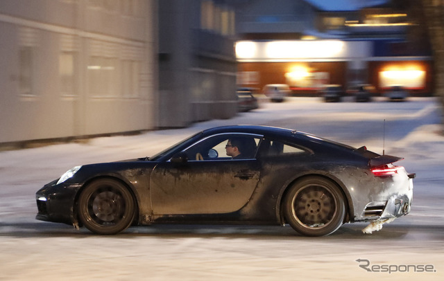 ポルシェ 911 次期型スクープ写真