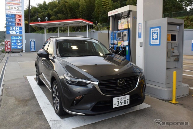 横浜を出発後、京都北方、亀岡にて初回給油。23.2km/リットル。その後、エンジン特性を把握するにつれて燃費はどんどん上がっていった。