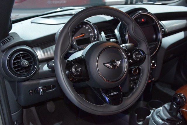 MINI クーパーS コンバーチブル（ロサンゼルスモーターショー15）MINI クーパーS コンバーチブル（ロサンゼルスモーターショー15）