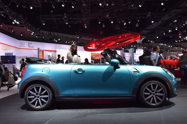 MINI クーパー コンバーチブル（ロサンゼルスモーターショー15）