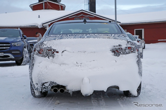 ジャガー XE 改良新型 スクープ写真