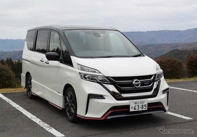 日産『セレナ NISMO』。オレンジ色の差し色が入るエクステリアはノーマルよりむしろシックなデザイン。